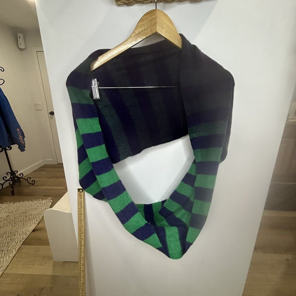 Nordstrom Women's 100% Cashmere Fringe Scarf In Navy Peacoat‎ Watch Plaid